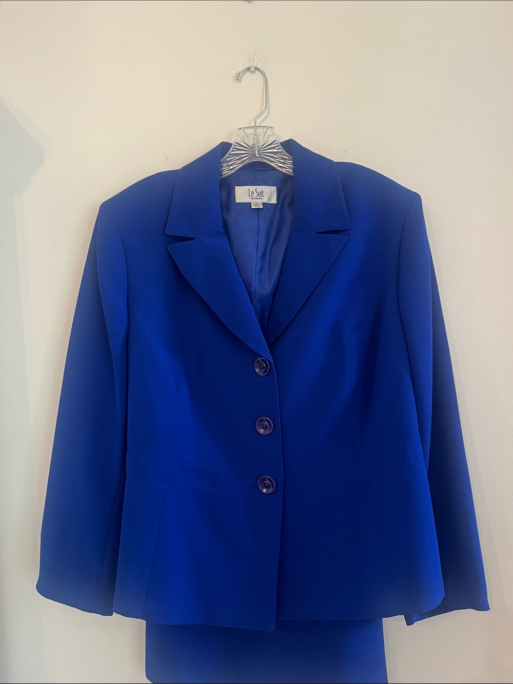 Le Suit Women's Suit -  Cobalt/Royal Blue Three-Button Blazer and Skirt Size 18W